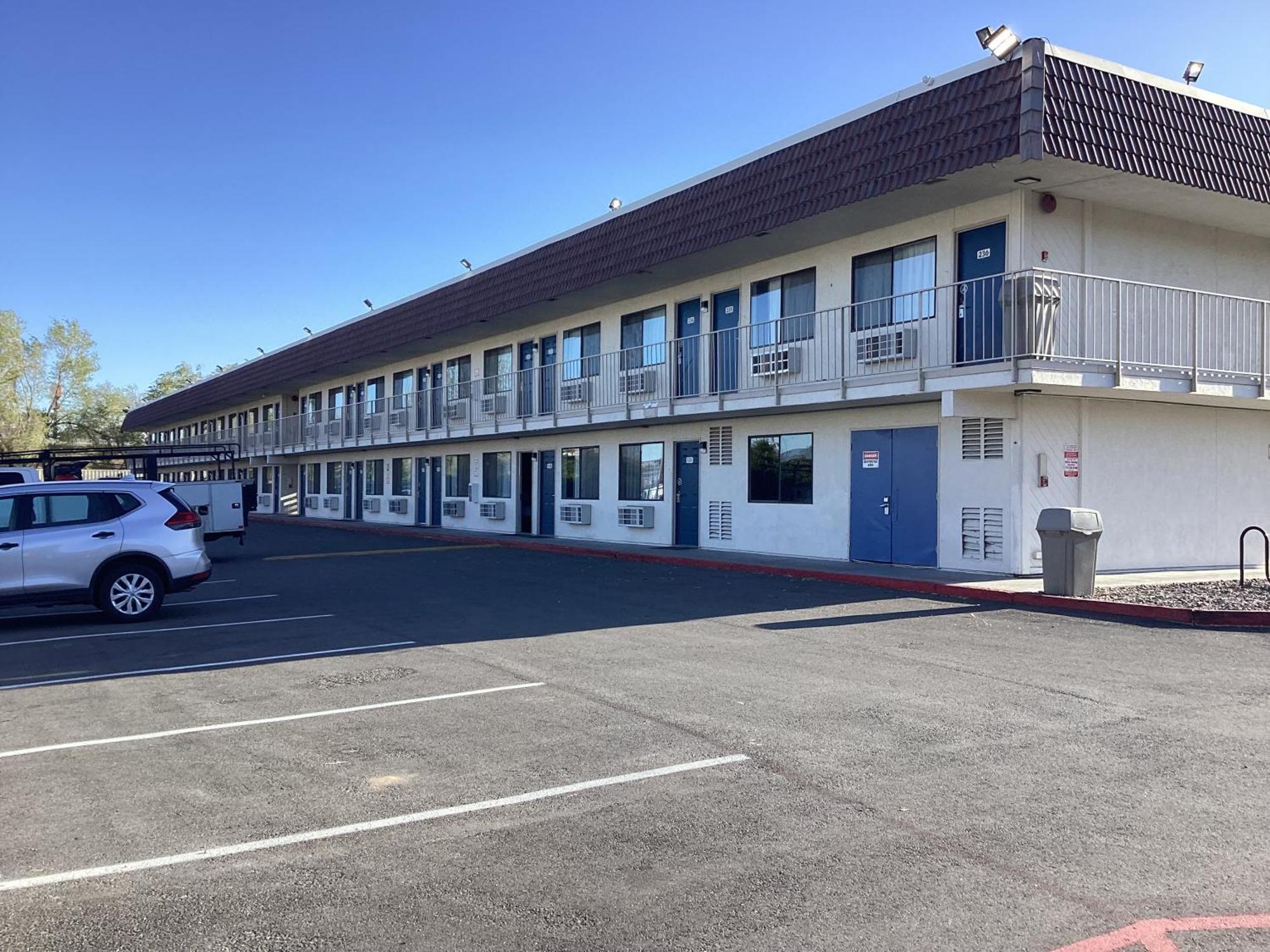 Motel 6-Reno, Nv - Livestock Events Center מראה חיצוני תמונה