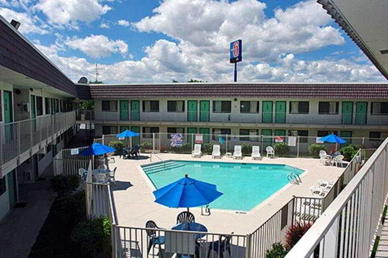 Motel 6-Reno, Nv - Livestock Events Center מראה חיצוני תמונה